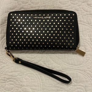 Michael Kors wristlet wallet
